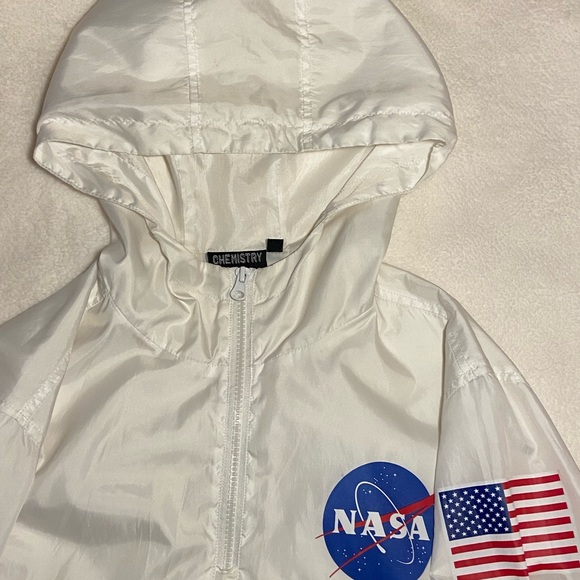 NASA Chemistry Windbreaker. - Picture 2 of 6